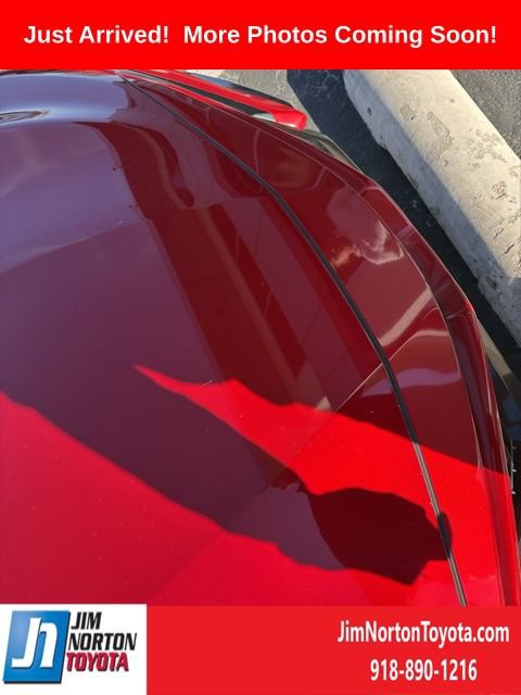 Used 2022 Toyota Camry XSE image 3