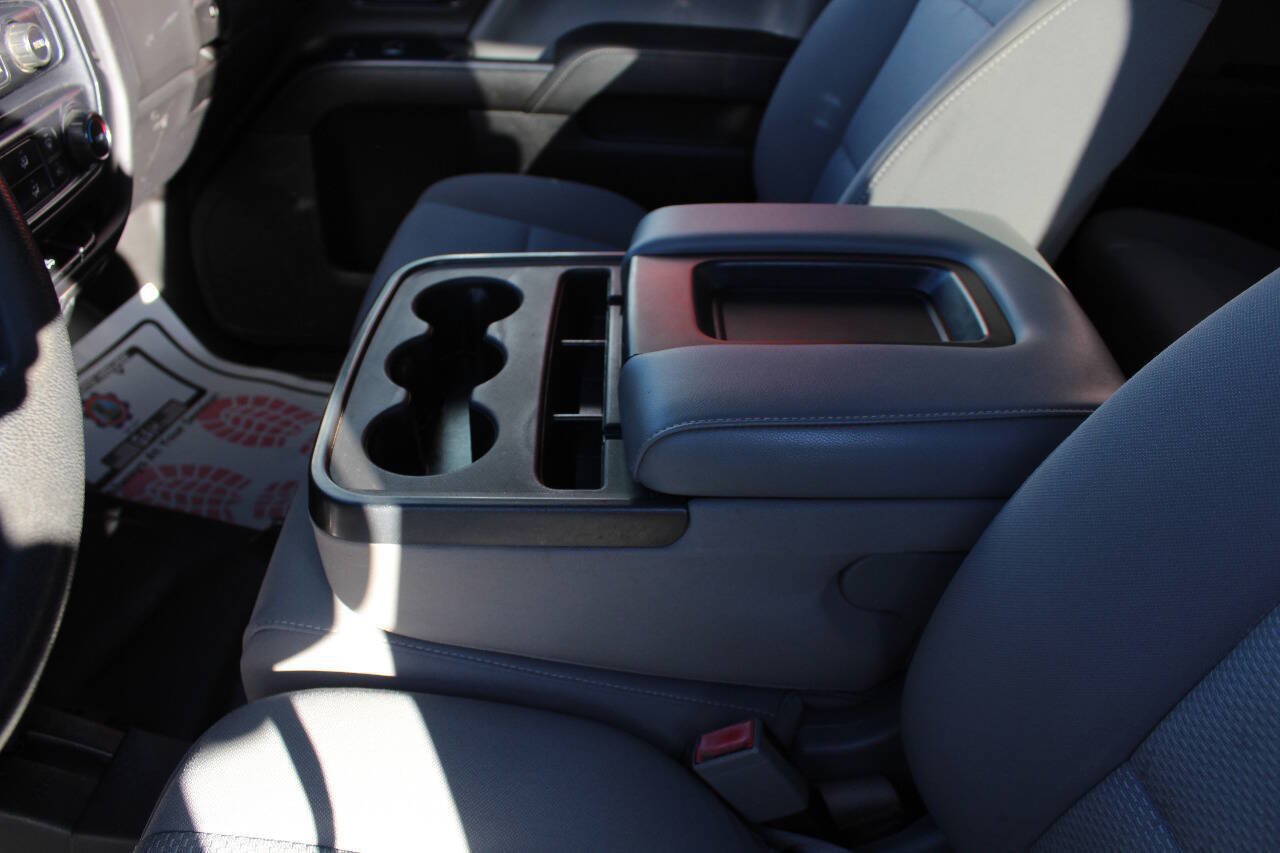 Used 2015 Chevrolet Silverado 2500 W/T AWD/4WD image 17