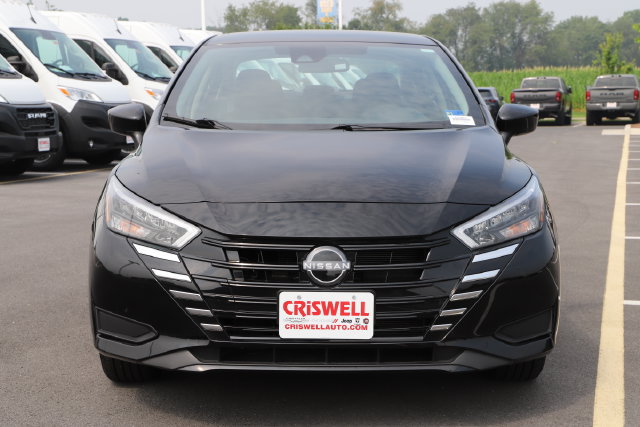 Used 2025 Nissan Versa SV FWD image 7