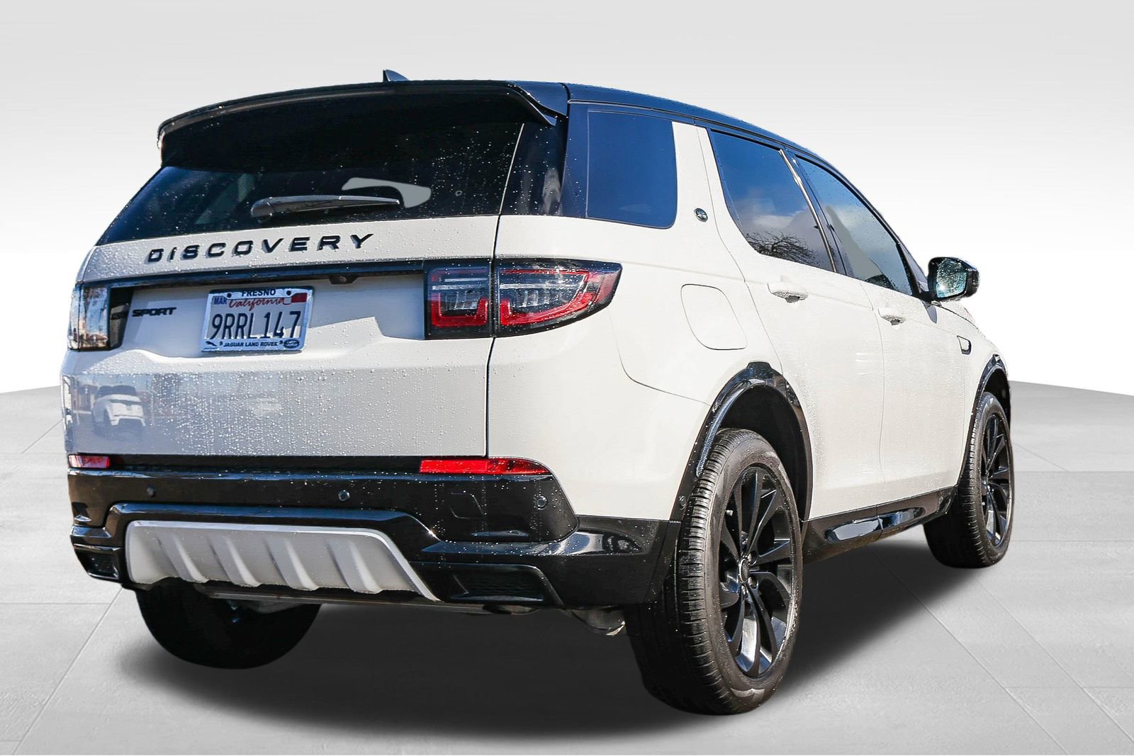 Used 2024 Land Rover Discovery Sport Dynamic SE image 5