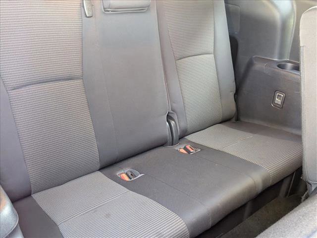 Used 2020 Toyota Highlander L image 19