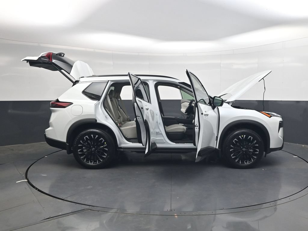 New 2026 Nissan Rogue Dark Armor AWD/4WD image 36