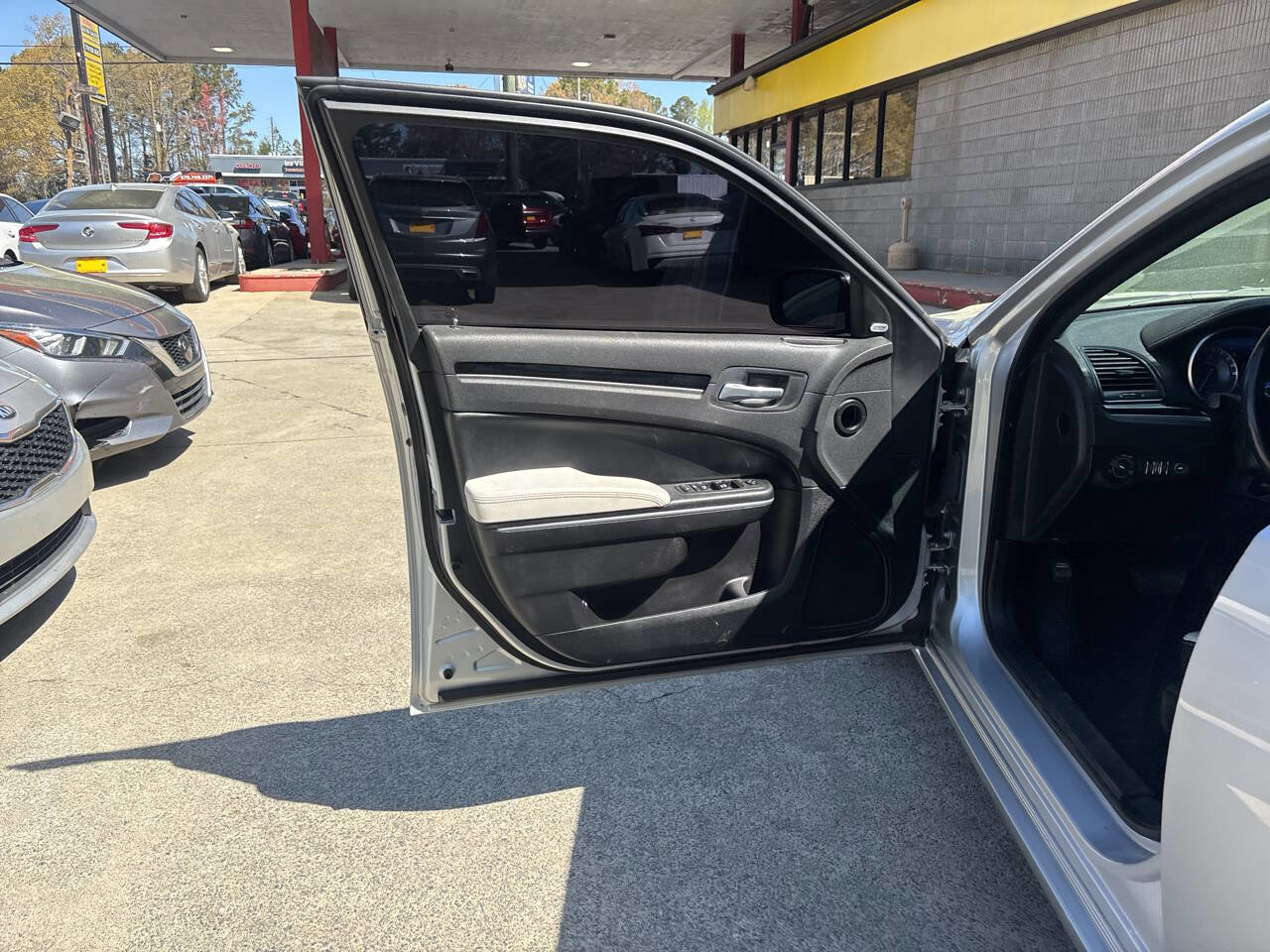 Used 2021 Chrysler 300 S image 12