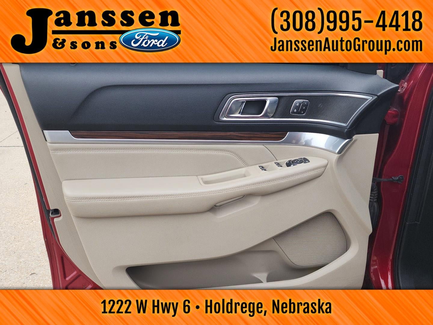 Used 2019 Ford Explorer Limited w/ Class III Trailer Tow Package AWD/4WD image 23