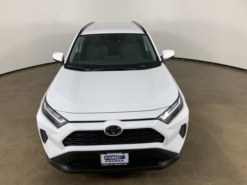 Used 2025 Toyota RAV4 XLE image 4