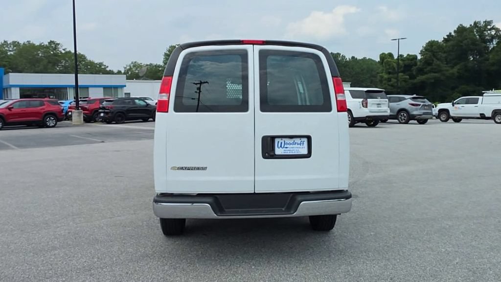 Certified 2025 Chevrolet Express 2500 w/ Driver Convenience Package RWD image 7