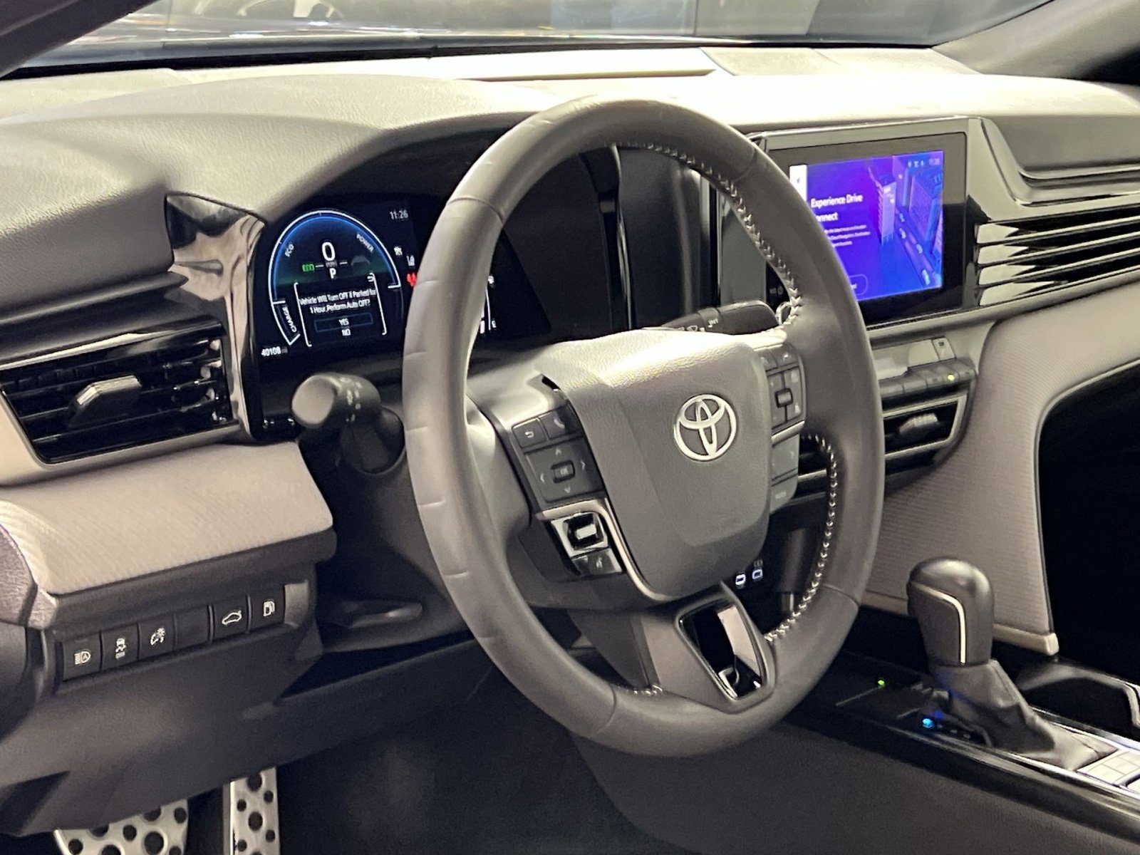 Used 2025 Toyota Camry SE image 16