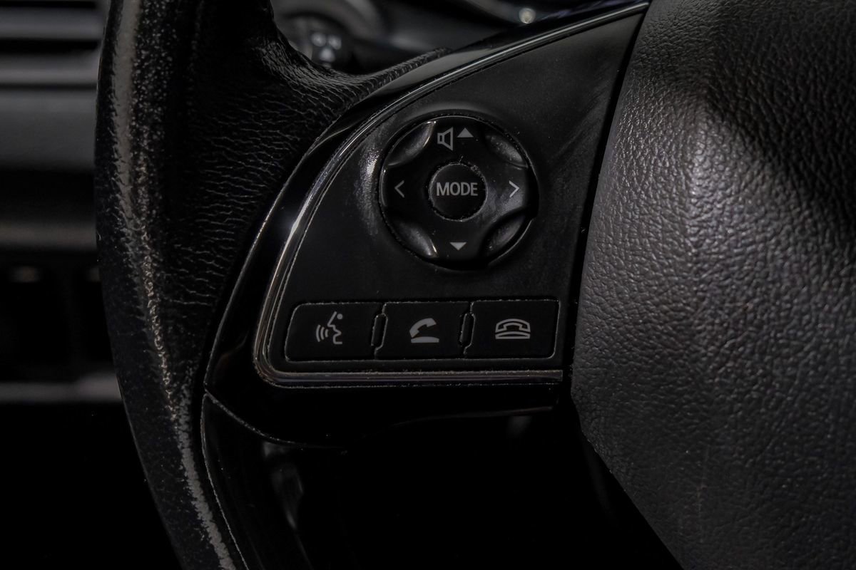 Used 2018 Mitsubishi Outlander Sport SE FWD image 12