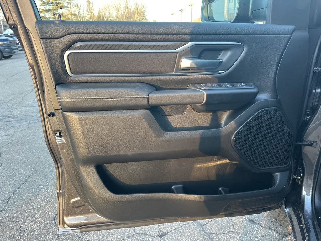 New 2026 RAM 1500 4x4 Crew Cab image 11