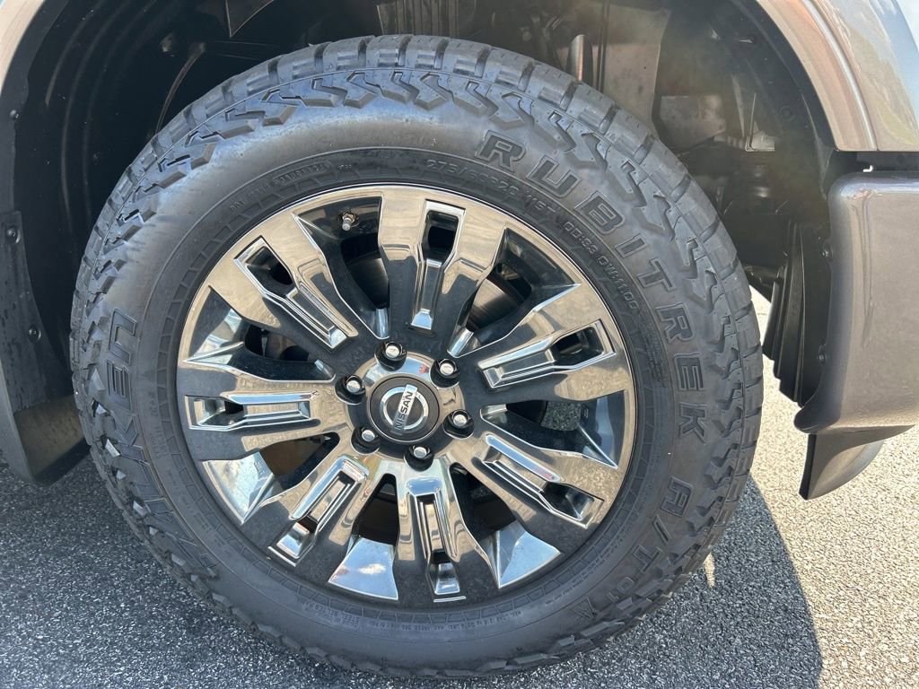 Used 2017 Nissan Titan Platinum Reserve image 37