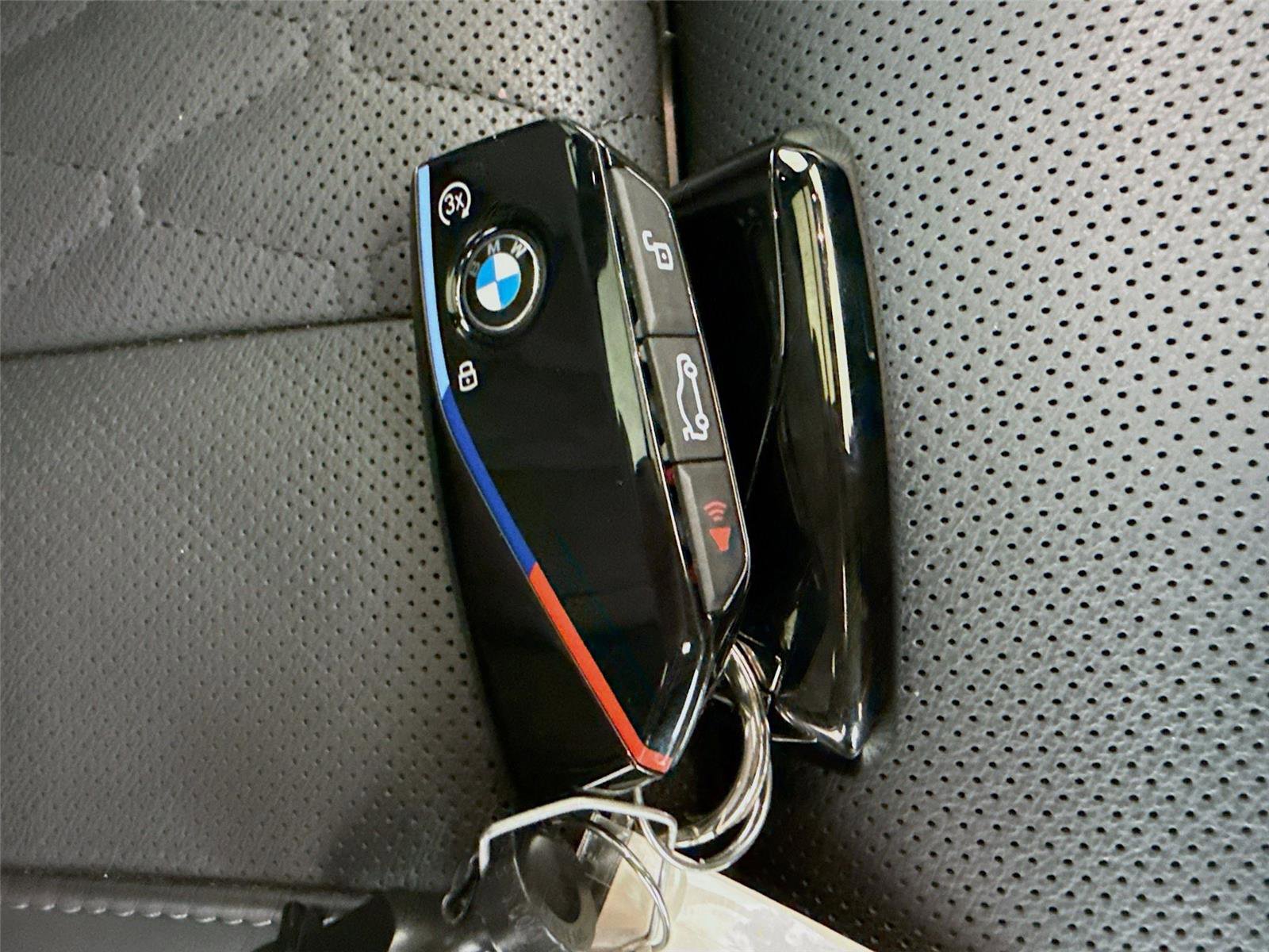 Used 2024 BMW X7 M60i w/ Executive Package AWD/4WD image 20