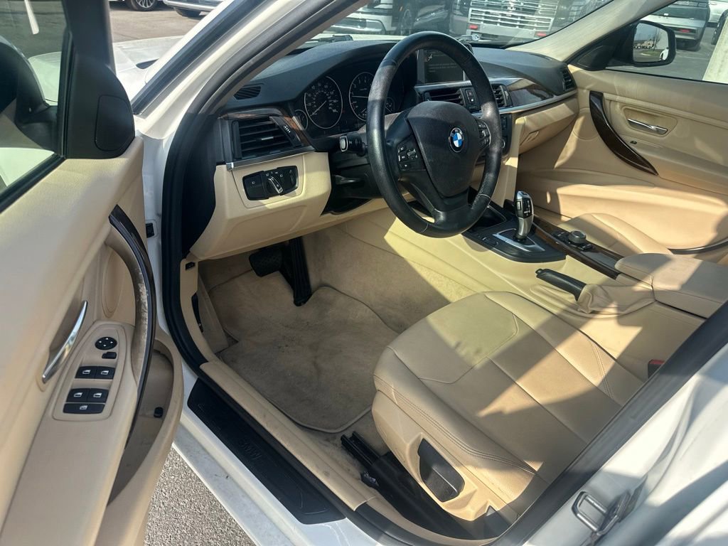 Used 2015 BMW 320i xDrive Sedan image 29