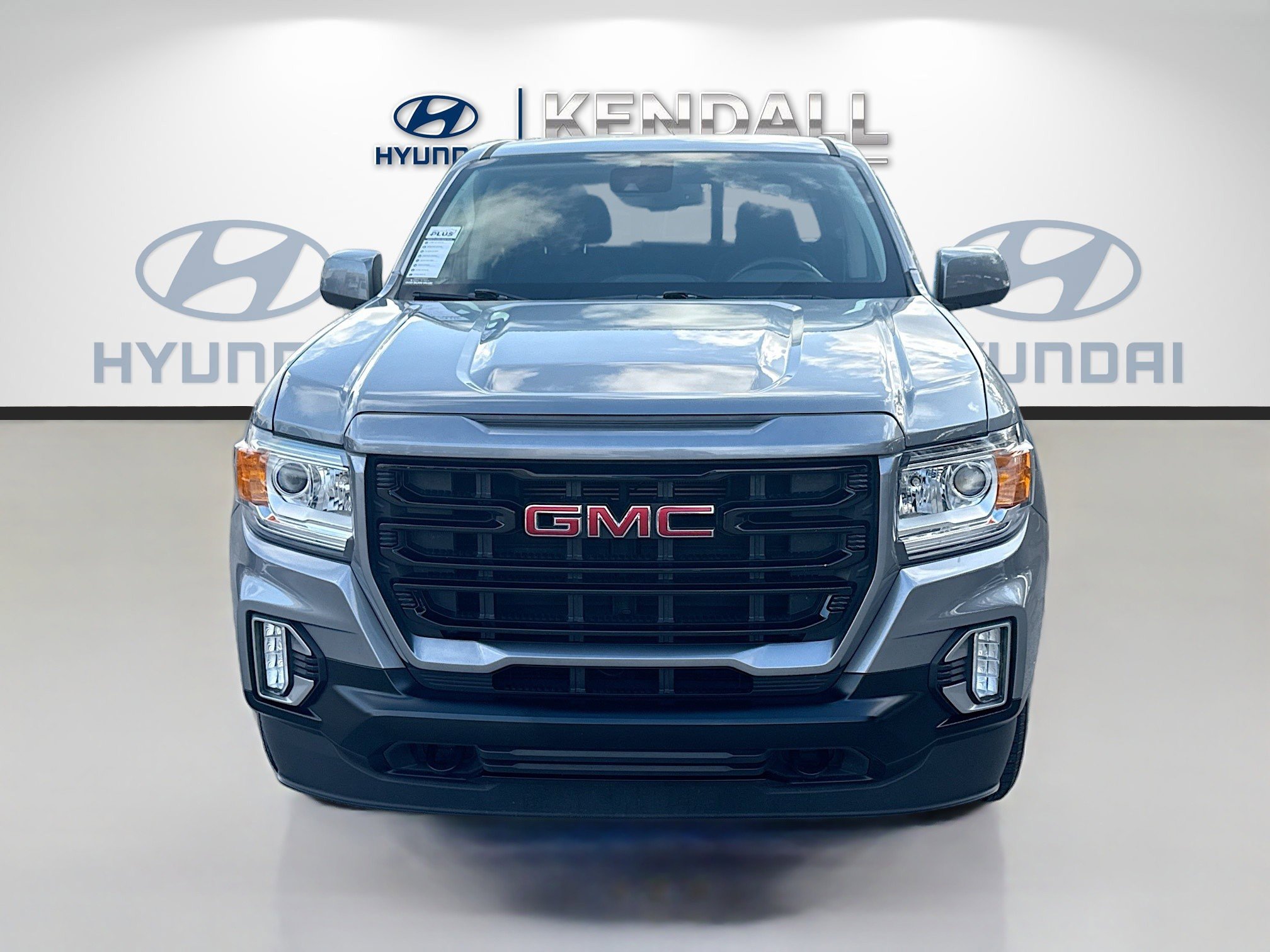 Used 2021 GMC Canyon Elevation image 2