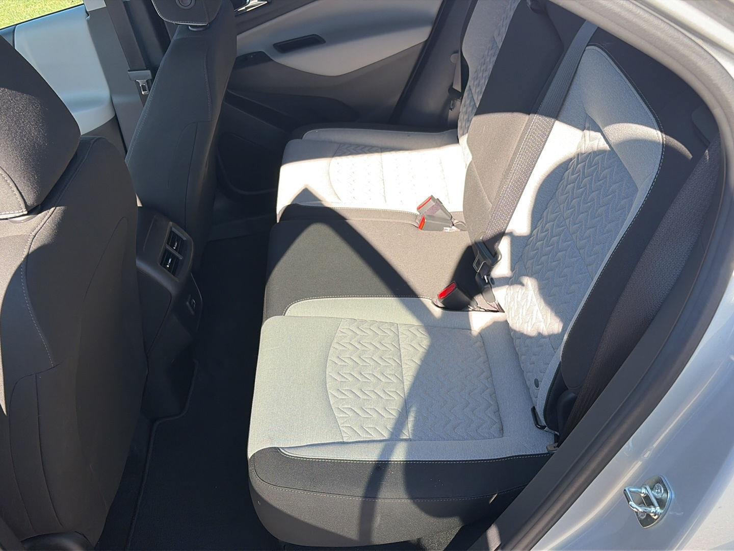 Used 2022 Chevrolet Equinox LT FWD image 11