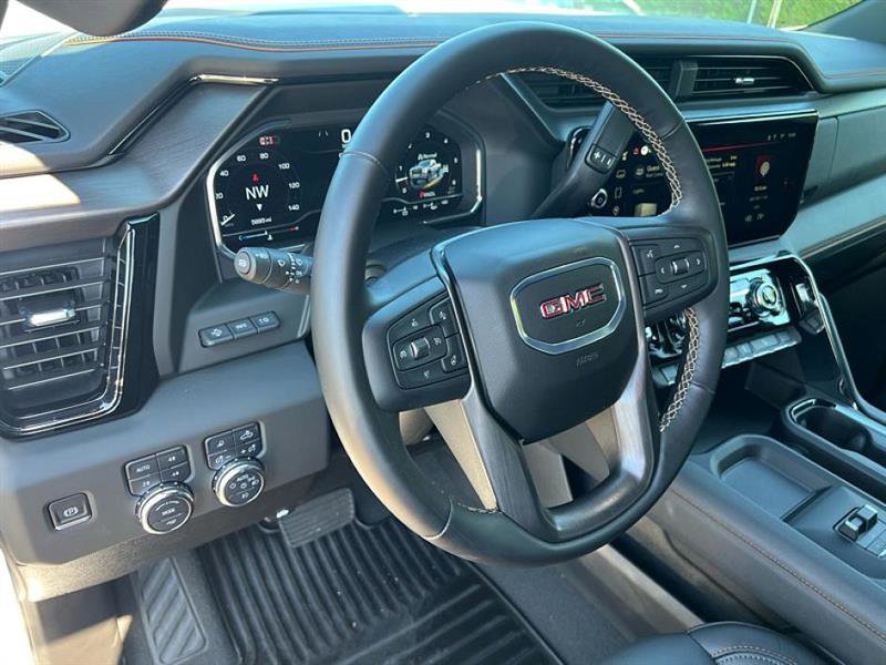 Used 2025 GMC Sierra 2500 AT4 w/ AT4 Premium Plus Package image 16