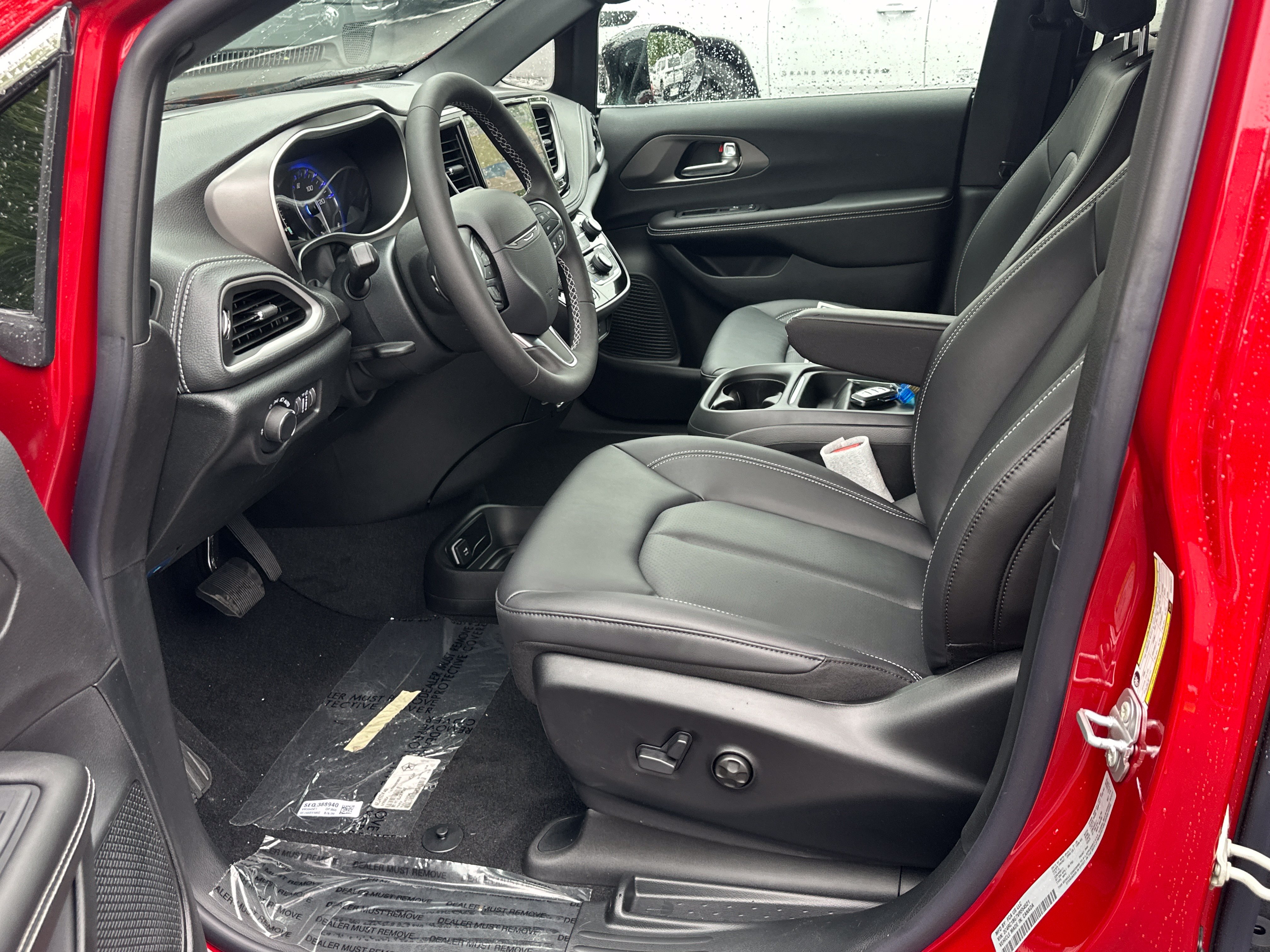 New 2027 Chrysler Pacifica Select FWD image 25