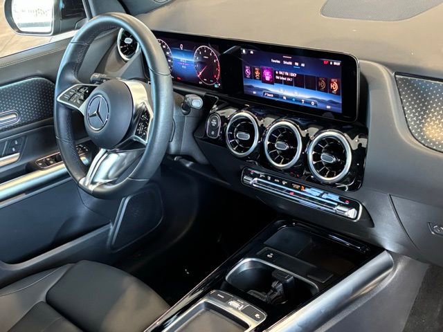 Certified 2025 Mercedes-Benz GLA 250 image 32