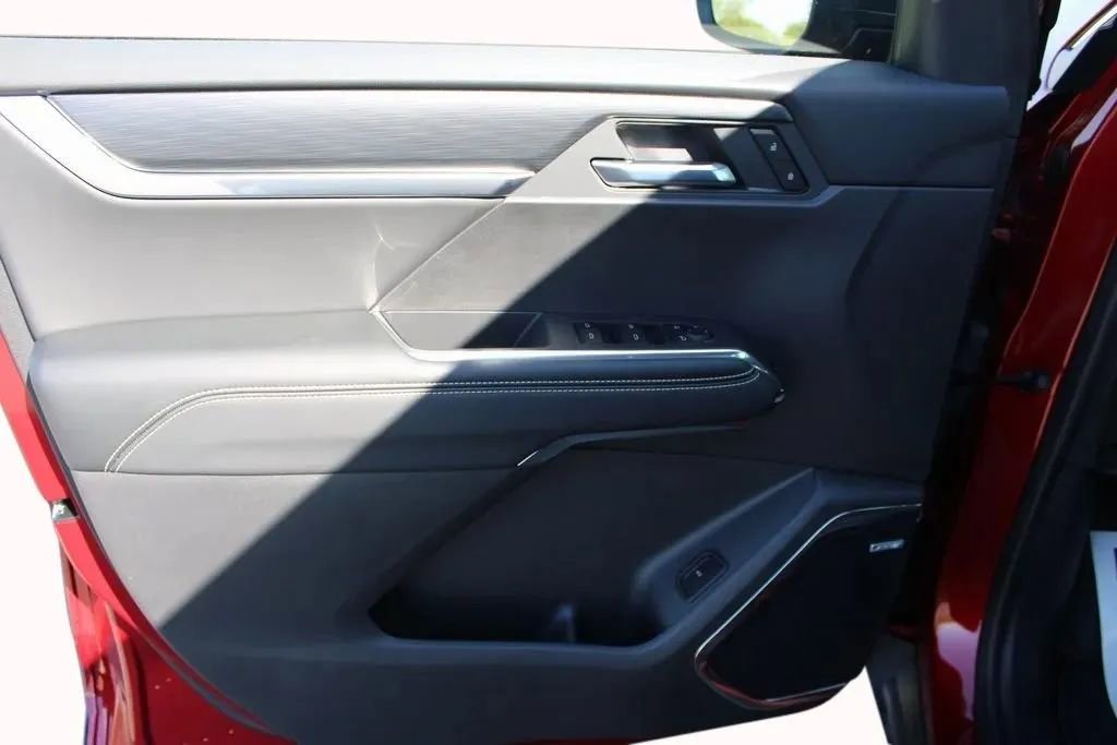 New 2025 GMC Acadia Elevation w/ Elevation Premium Package image 10