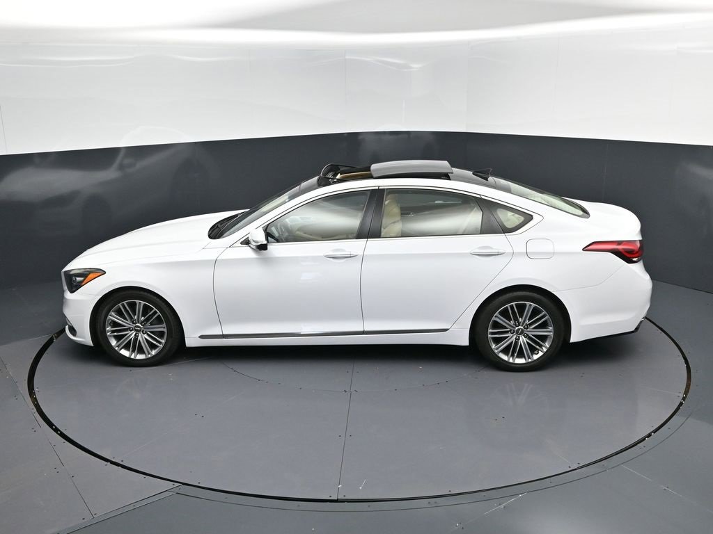 Used 2018 Genesis G80 3.8 w/ Option Group 03 image 32