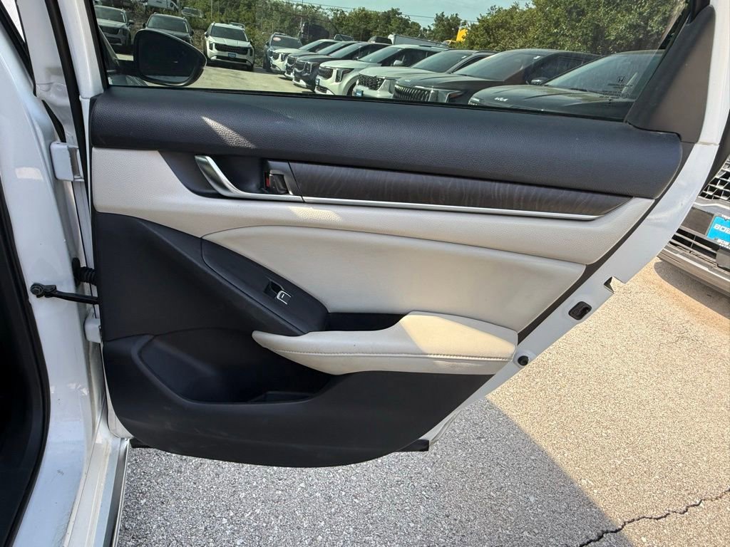 Used 2018 Honda Accord EX-L image 12