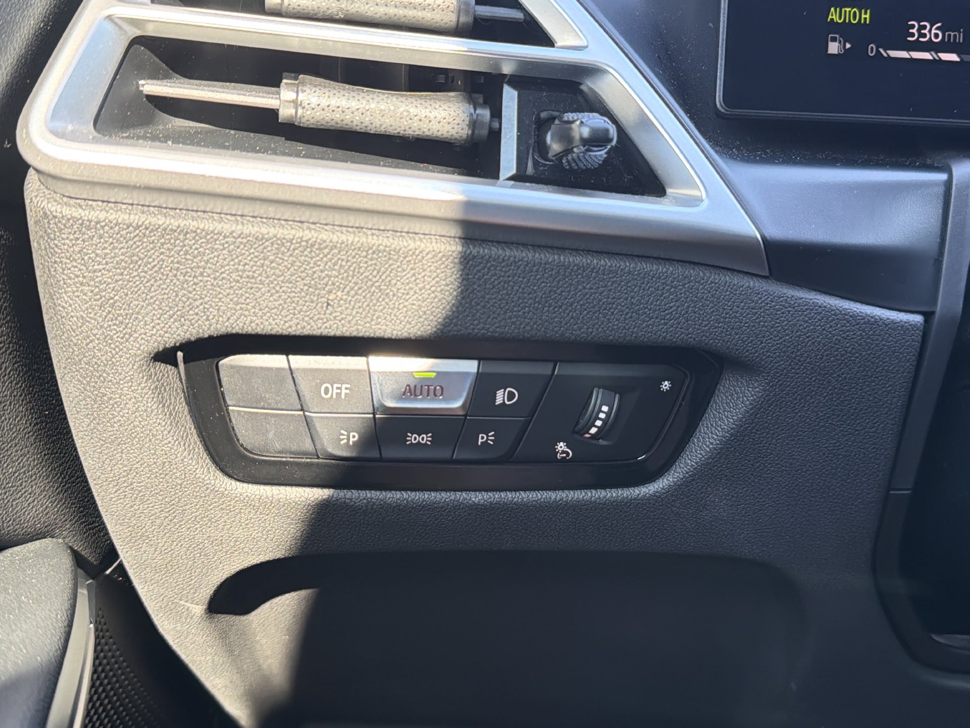 Certified 2026 BMW 330i Sedan RWD image 30