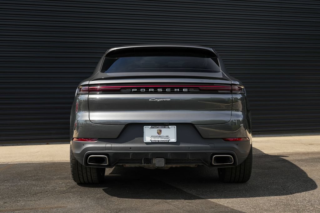 Certified 2026 Porsche Cayenne Coupe AWD/4WD image 14