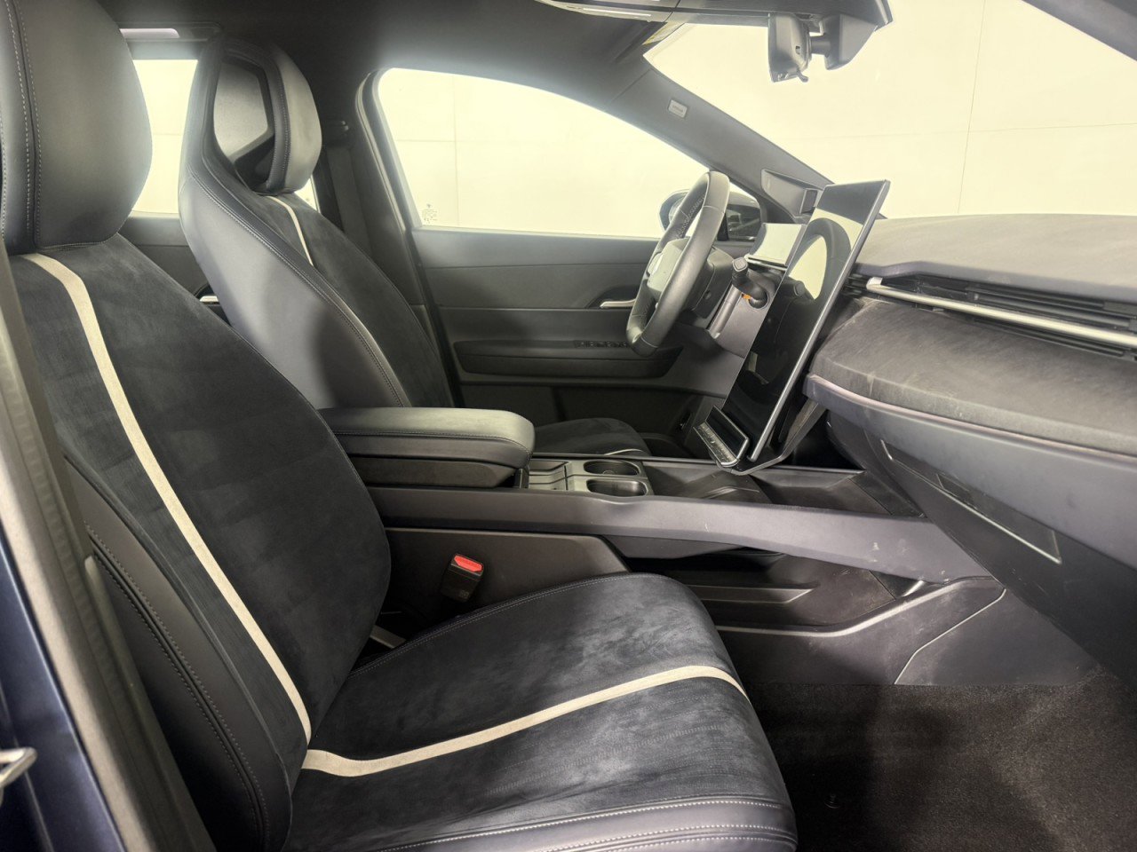 Used 2023 Fisker Ocean One image 10