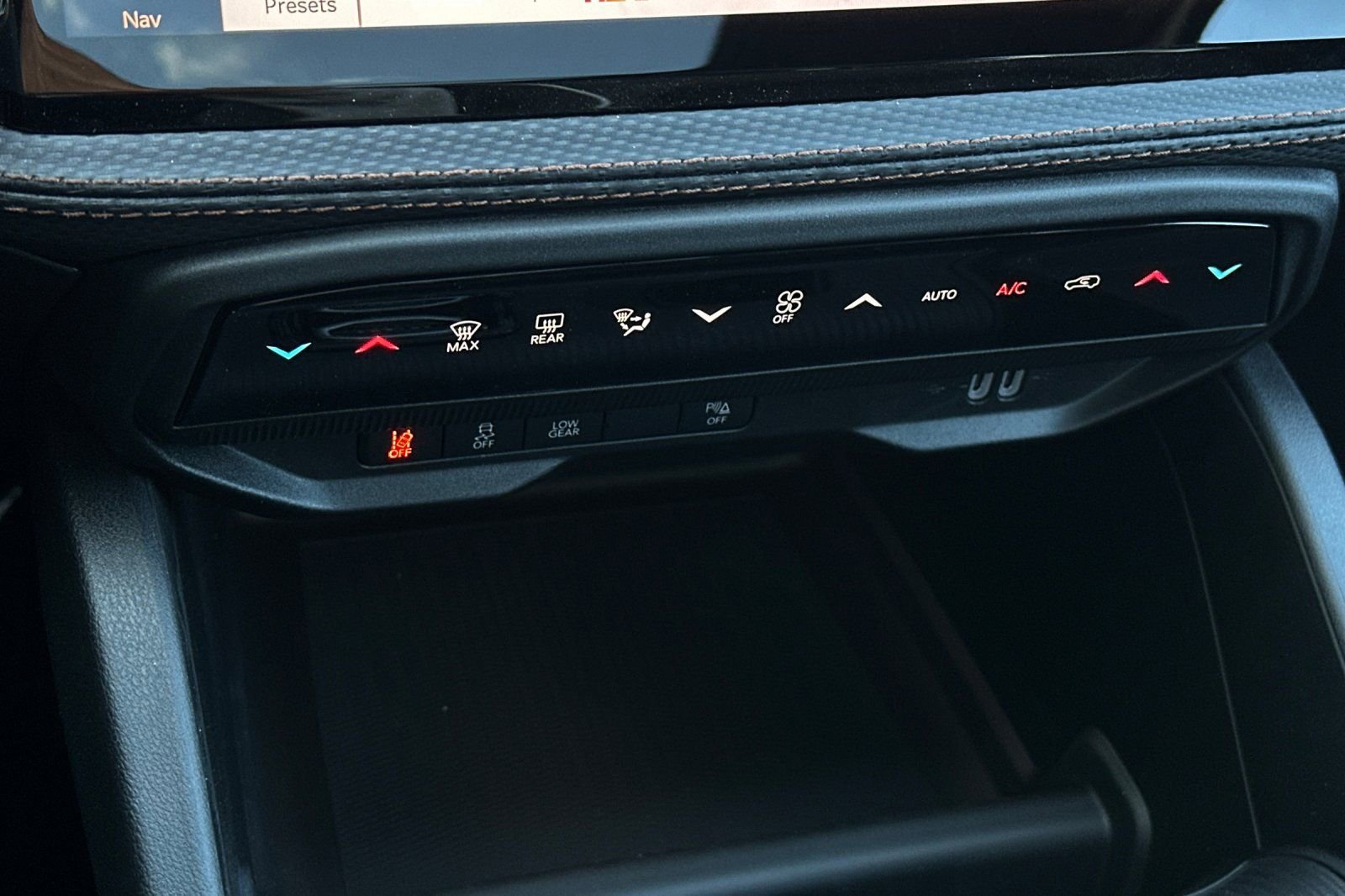 New 2026 Jeep Cherokee Overland AWD/4WD image 18