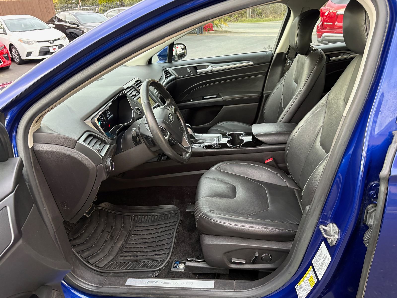 Used 2014 Ford Fusion Titanium FWD image 8