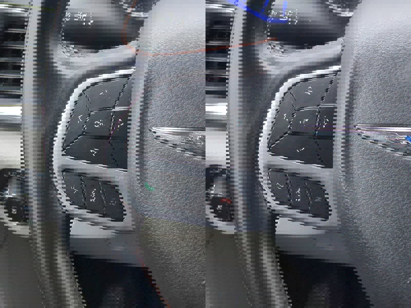 Used 2018 Chrysler Pacifica Touring-L Plus w/ Tire & Wheel Group image 23