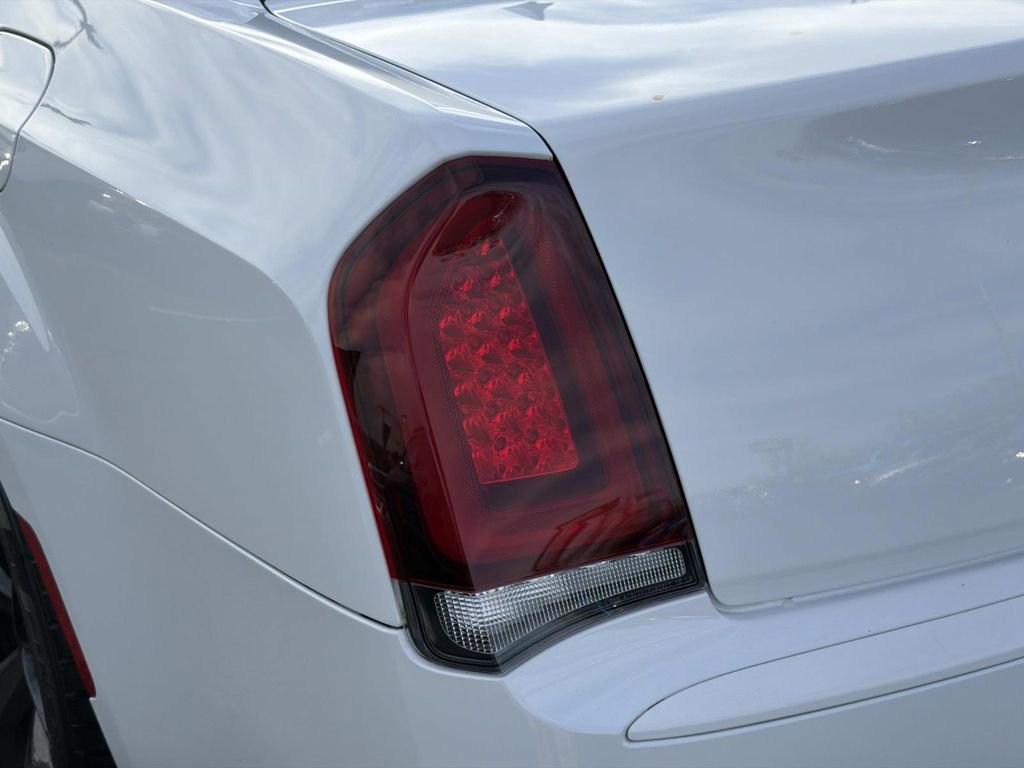 Used 2023 Chrysler 300 Touring w/ Sport Appearance Package image 12