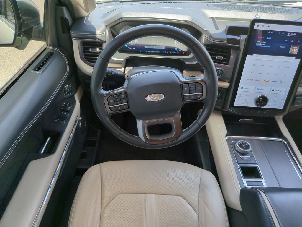Certified 2022 Ford Expedition Platinum RWD image 16