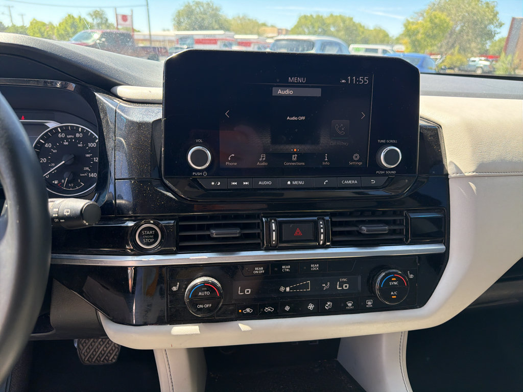Used 2023 Nissan Pathfinder SV w/ SV Premium Package AWD/4WD image 10