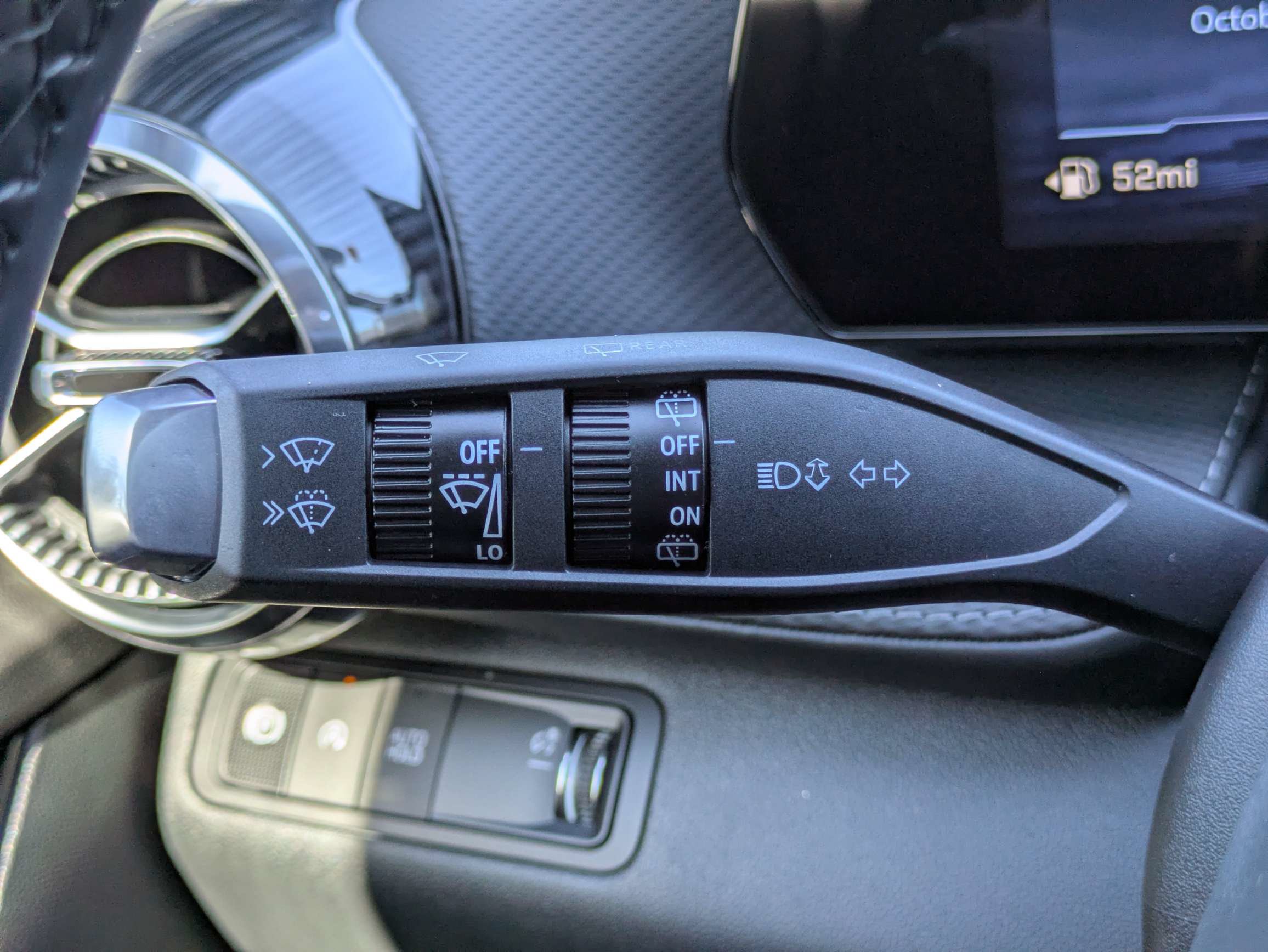 New 2027 Chevrolet Equinox LT FWD image 17