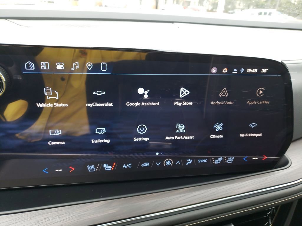 New 2026 Chevrolet Suburban Premier image 17