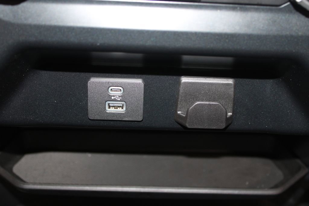 Used 2023 Ford F150 XLT w/ Trailer Tow Package image 44