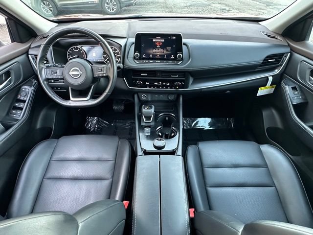 Certified 2023 Nissan Rogue SV w/ SV Premium B Package AWD/4WD image 32