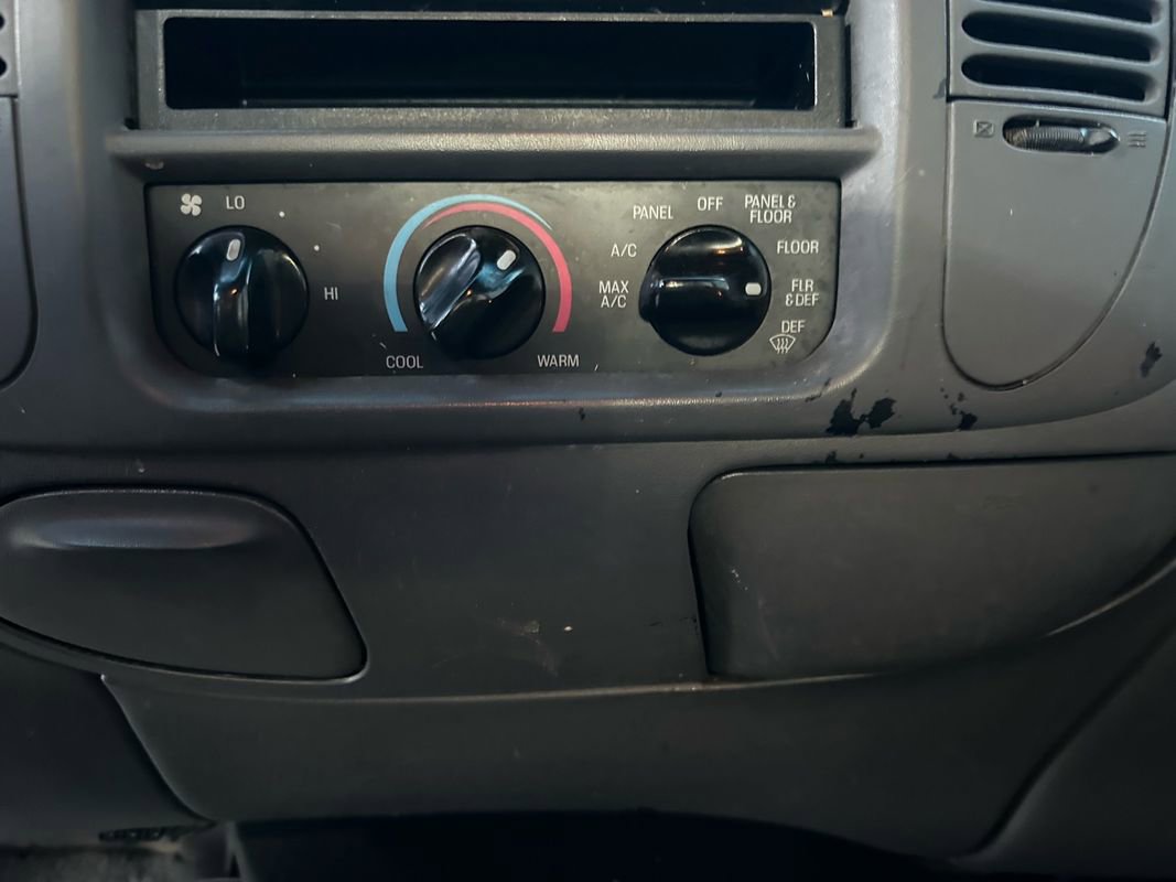 Used 2001 Ford F150 XLT image 37