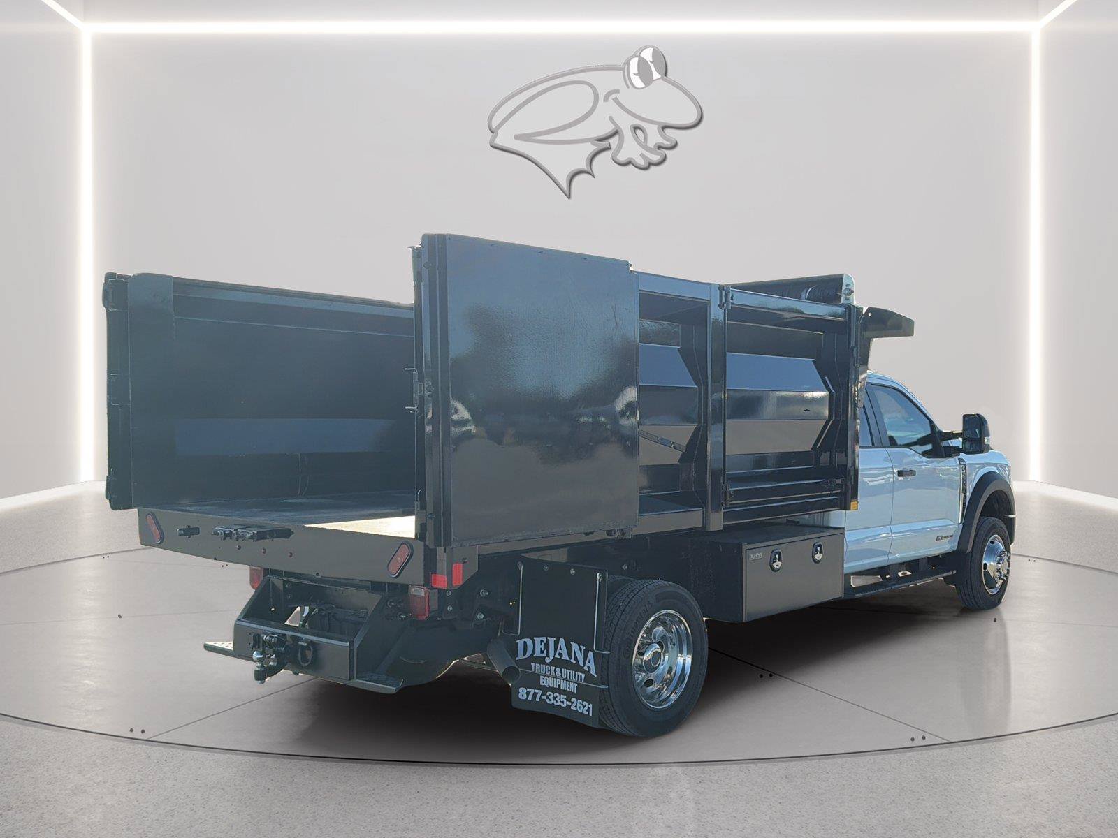 Used 2024 Ford F550 4x4 SuperCab Super Duty image 5