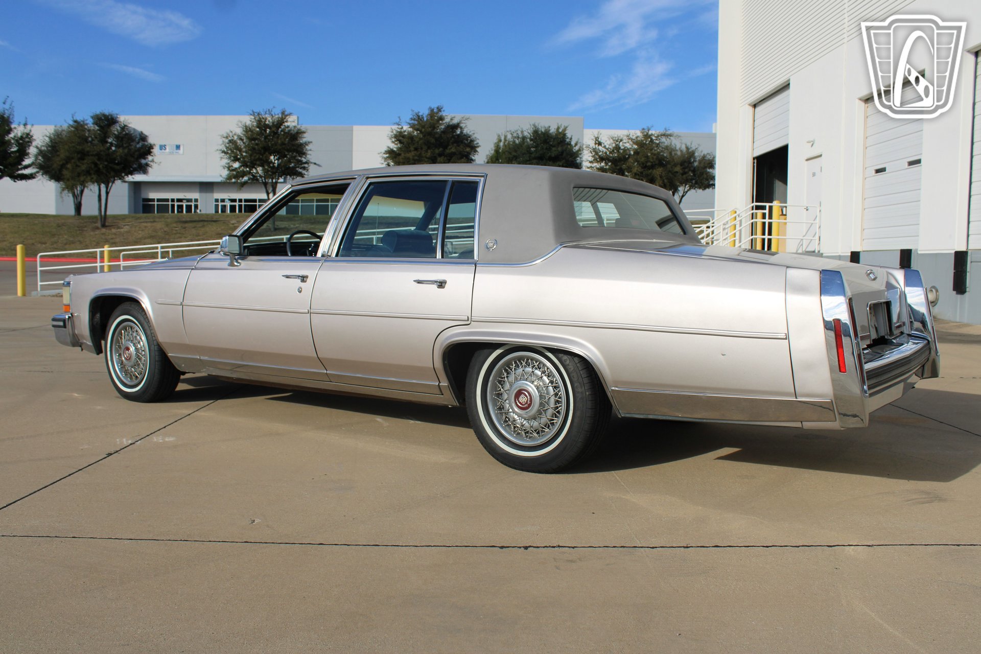 Used 1987 Cadillac Brougham image 10