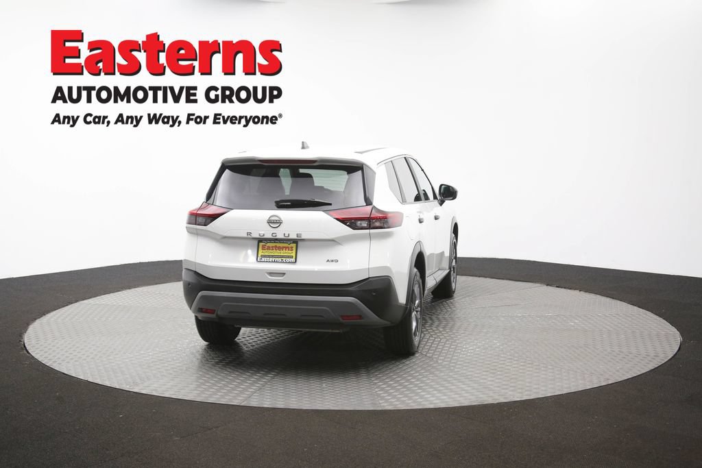 Used 2023 Nissan Rogue S AWD/4WD image 40