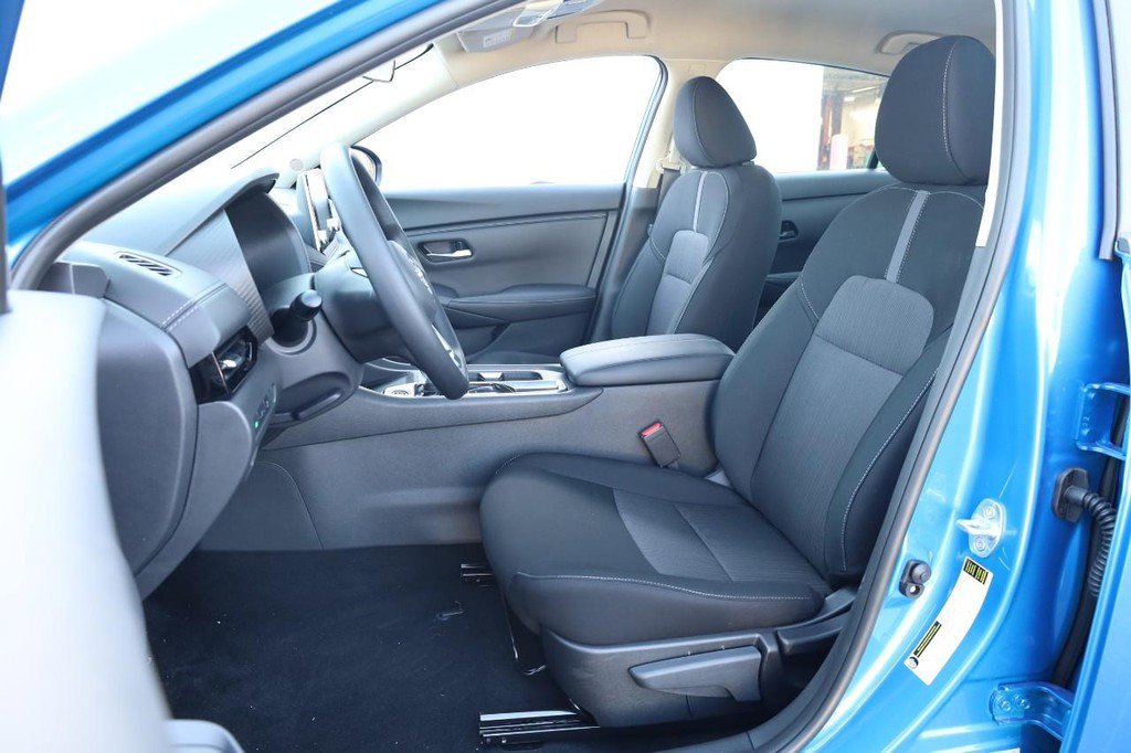 New 2025 Nissan Sentra SV image 8