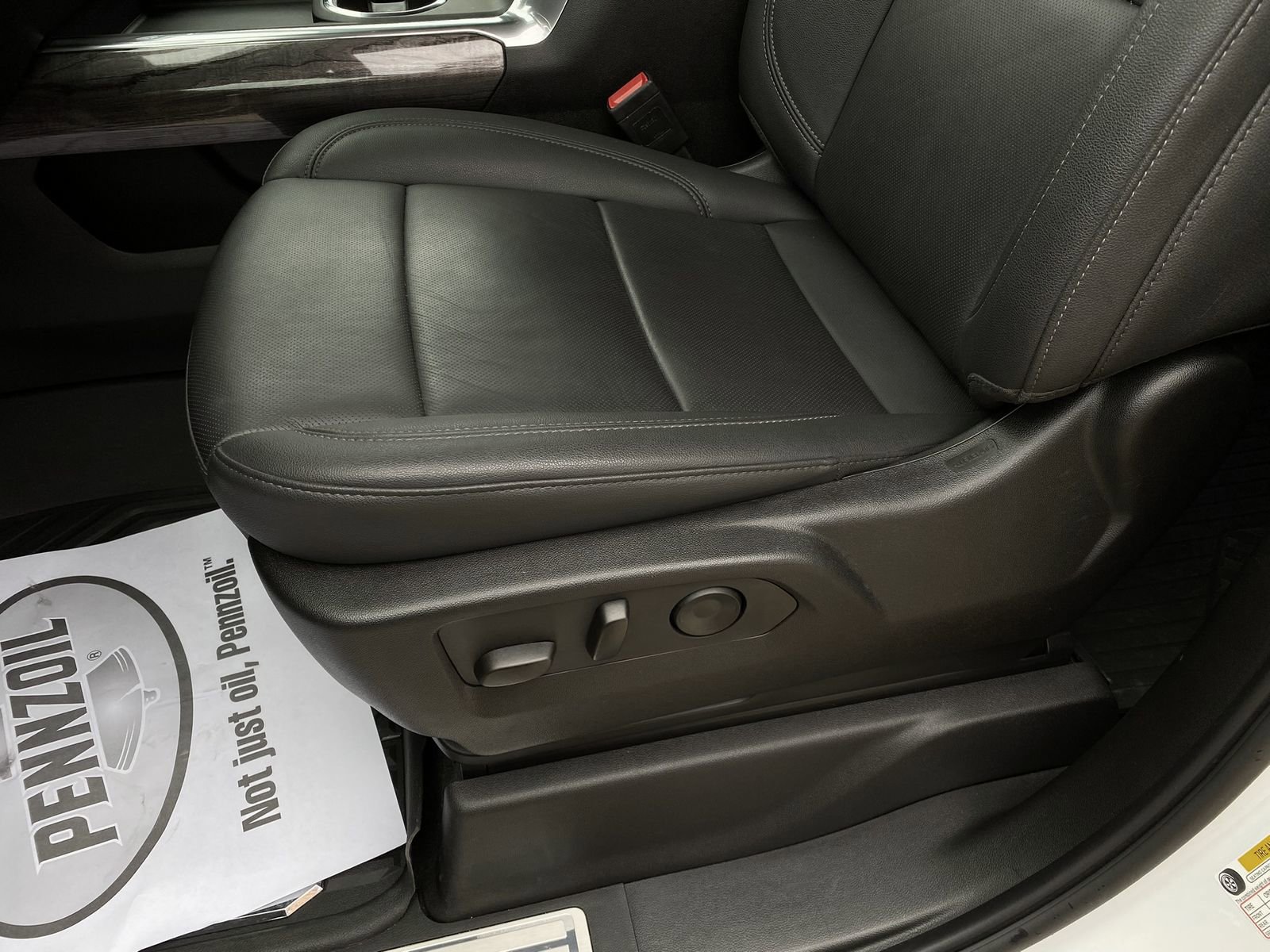 Used 2025 Chevrolet Silverado 2500 LTZ w/ LTZ Premium Package image 16