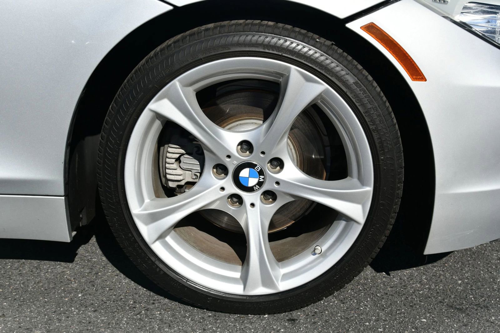 Used 2011 BMW Z4 sDrive30i w/ Premium Pkg image 11