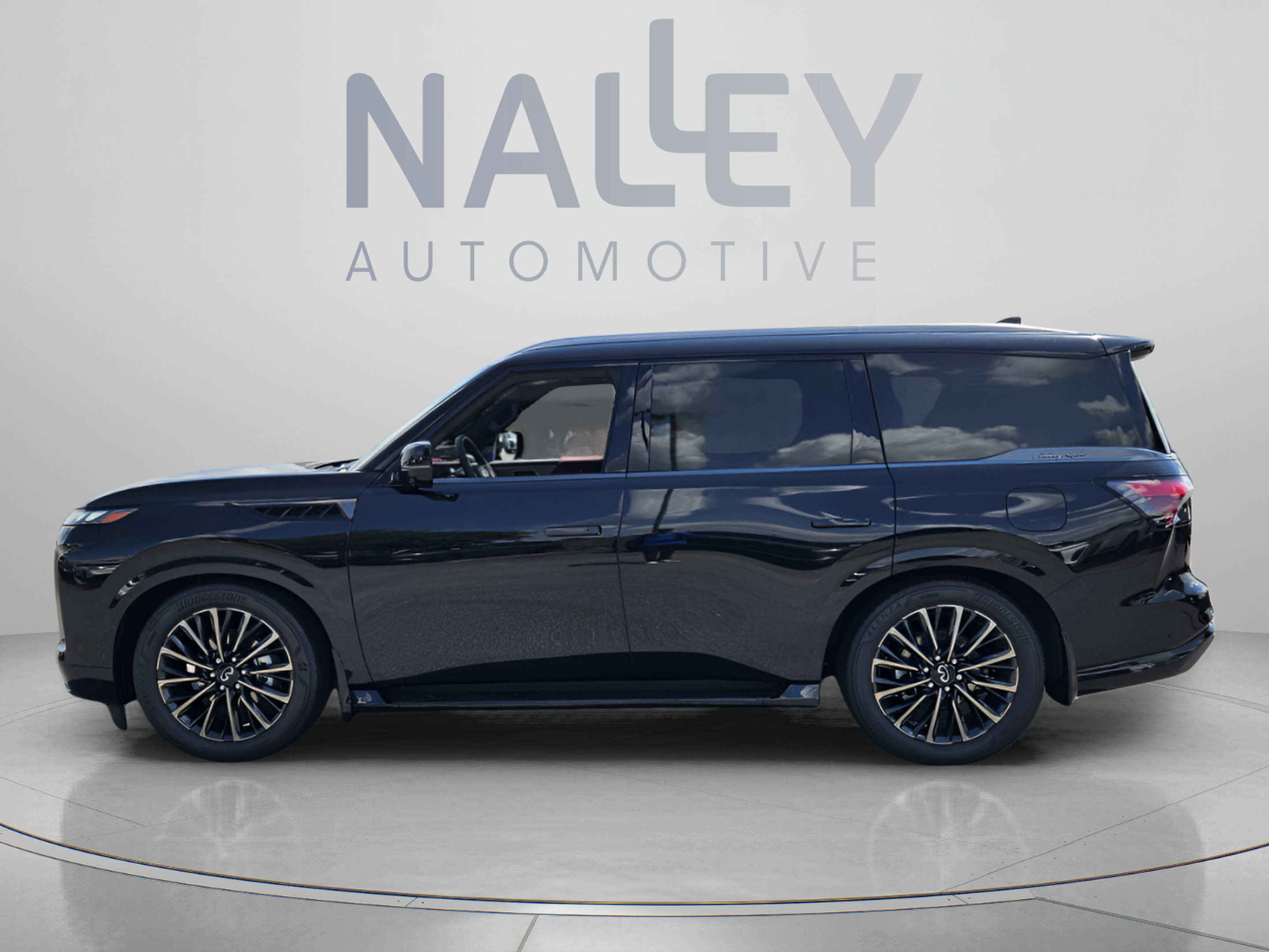 New 2027 INFINITI QX80 Autograph w/ Premium Cargo Package AWD/4WD image 2