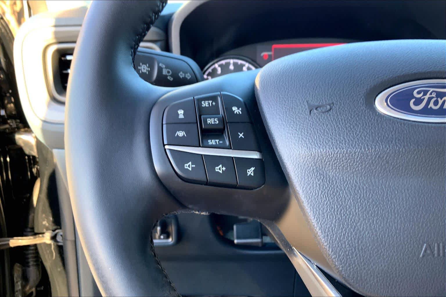 Used 2024 Ford Maverick Lariat w/ Black Appearance Package AWD/4WD image 24