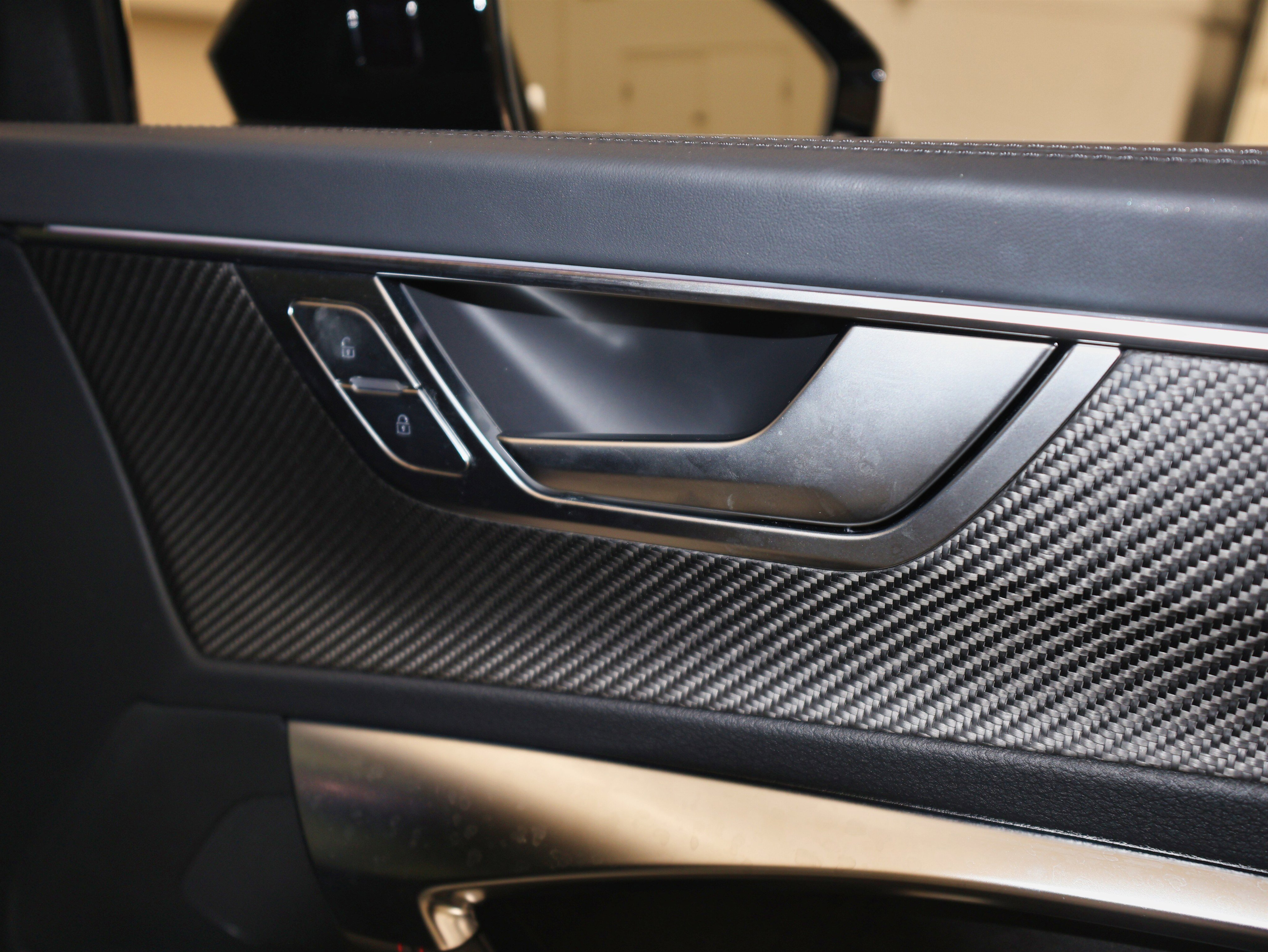 Used 2021 Audi RS 6 w/ Executive Package image 54