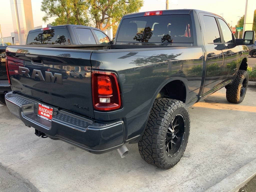 New 2025 RAM 2500 Big Horn AWD/4WD image 8