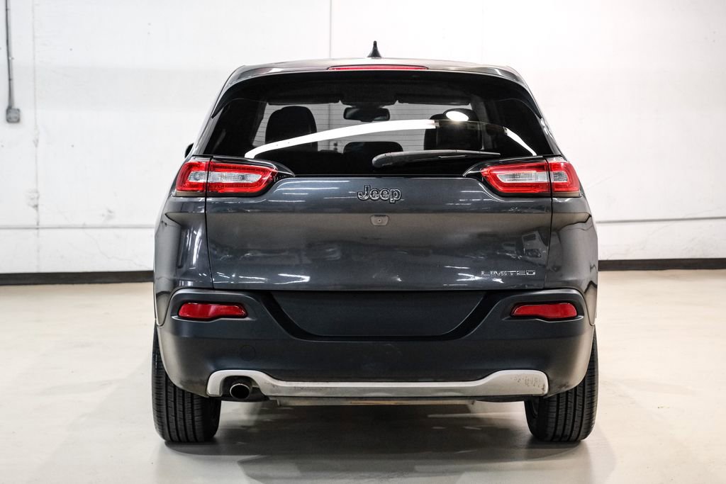Used 2017 Jeep Cherokee Limited FWD image 9