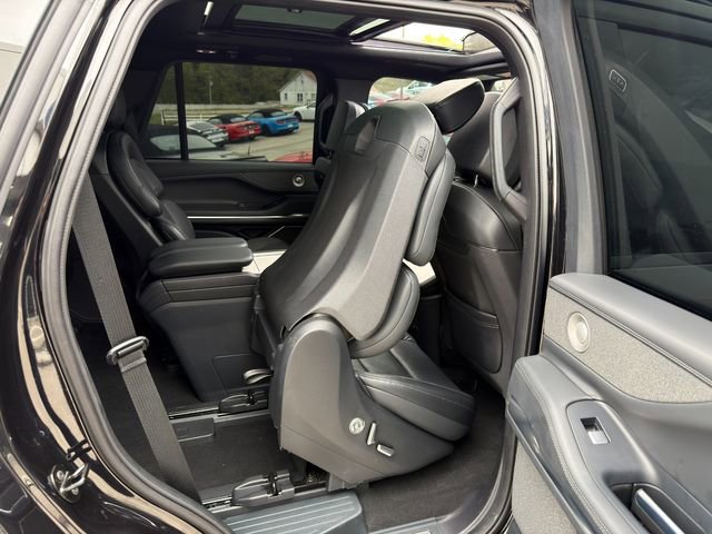 Used 2025 Lincoln Navigator Reserve w/ Jet Appearance Package AWD/4WD image 13